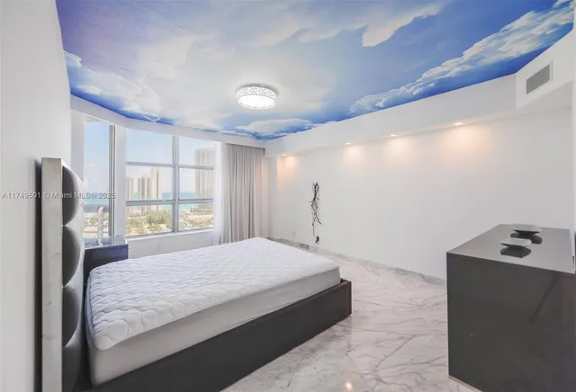 $7,850 | 19195 Northeast 36th Court, Unit 2707, Aventura, FL 33180