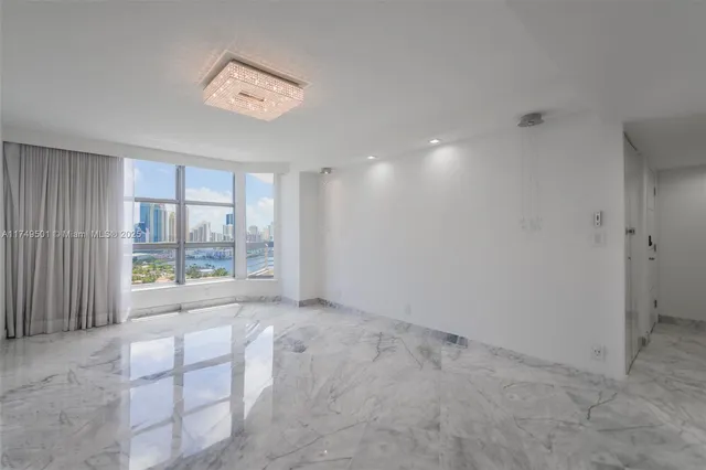 $7,850 | 19195 Northeast 36th Court, Unit 2707, Aventura, FL 33180