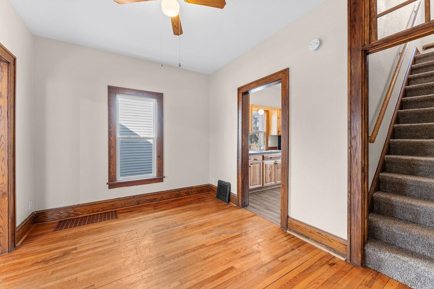 233 South Locust Street Reedsburg, WI 53959 - Photo 12 of 42