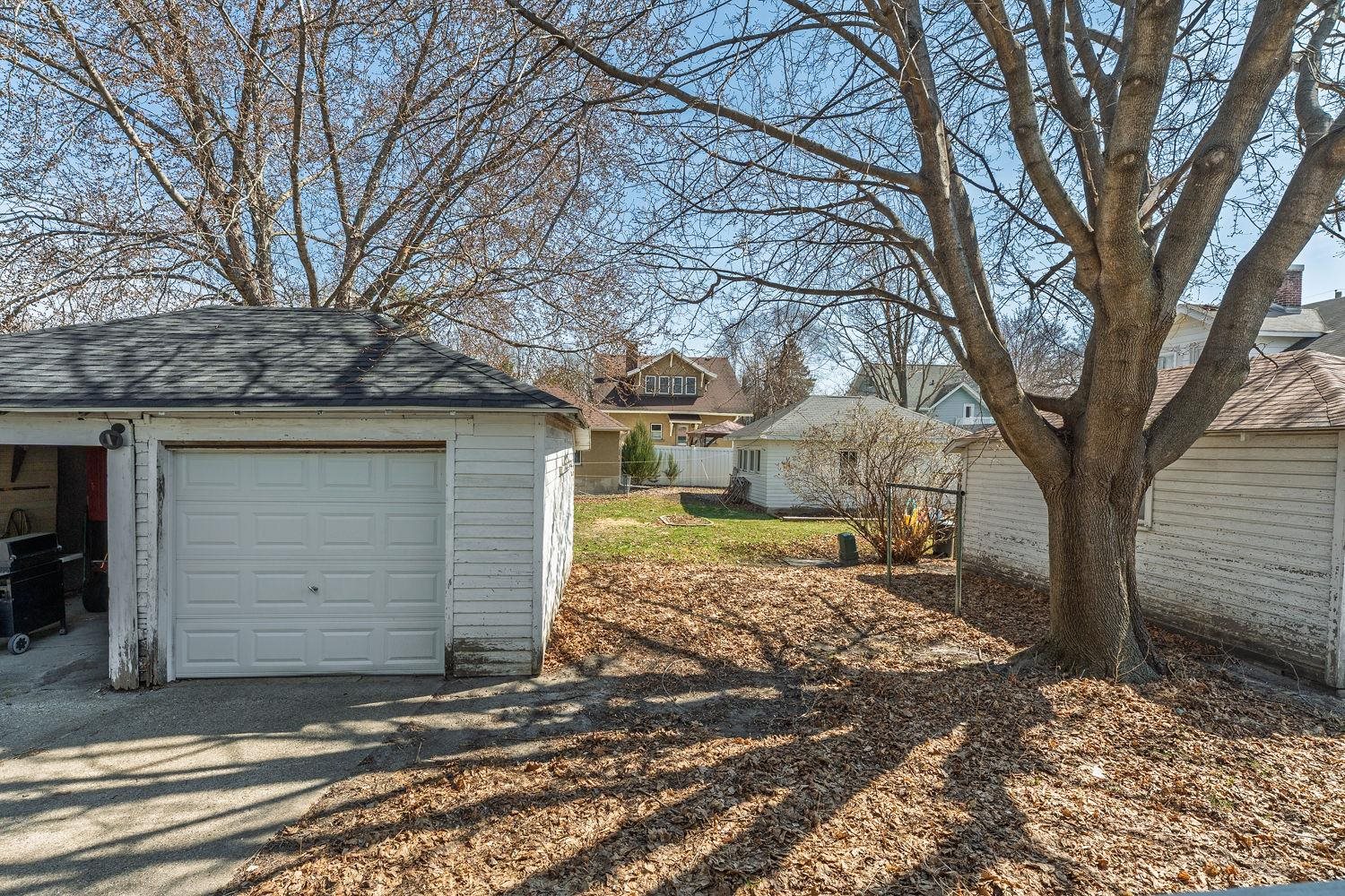233 South Locust Street Reedsburg, WI 53959 - Photo 32 of 42