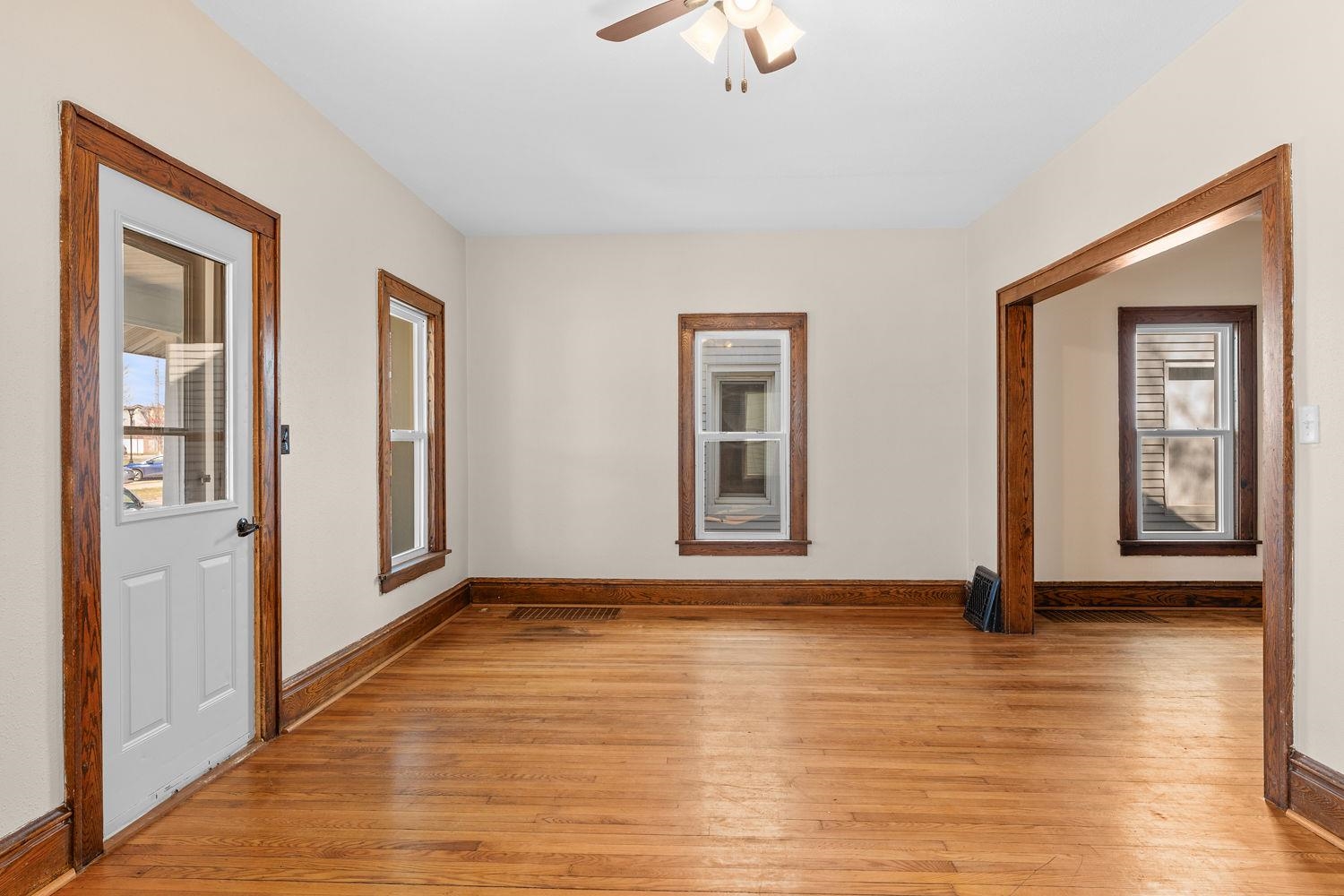 233 South Locust Street Reedsburg, WI 53959 - Photo 8 of 42