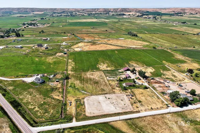 $800,000 | 9177 Brill Road, Emmett, ID 83617