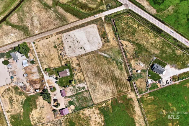 $800,000 | 9177 Brill Road, Emmett, ID 83617