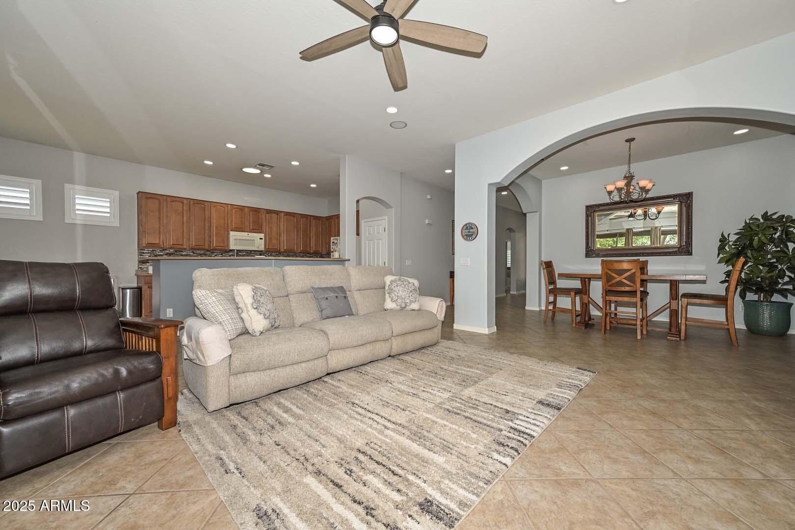 4306 West Summerside Road Laveen, AZ 85339 - Photo 13 of 49 Great Room-Dining Room