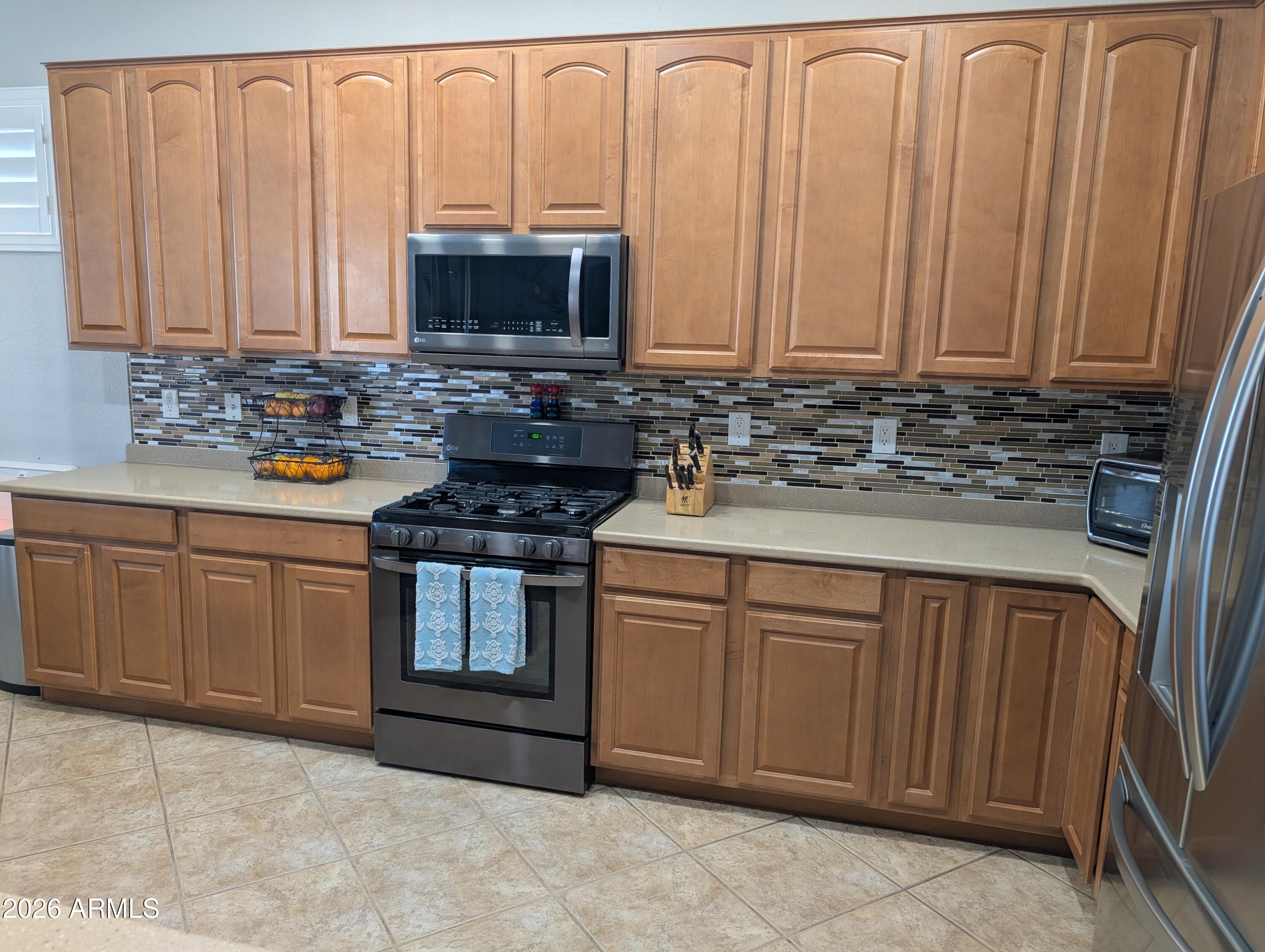 4306 West Summerside Road Laveen, AZ 85339 - Photo 16 of 49 New SS Appliances