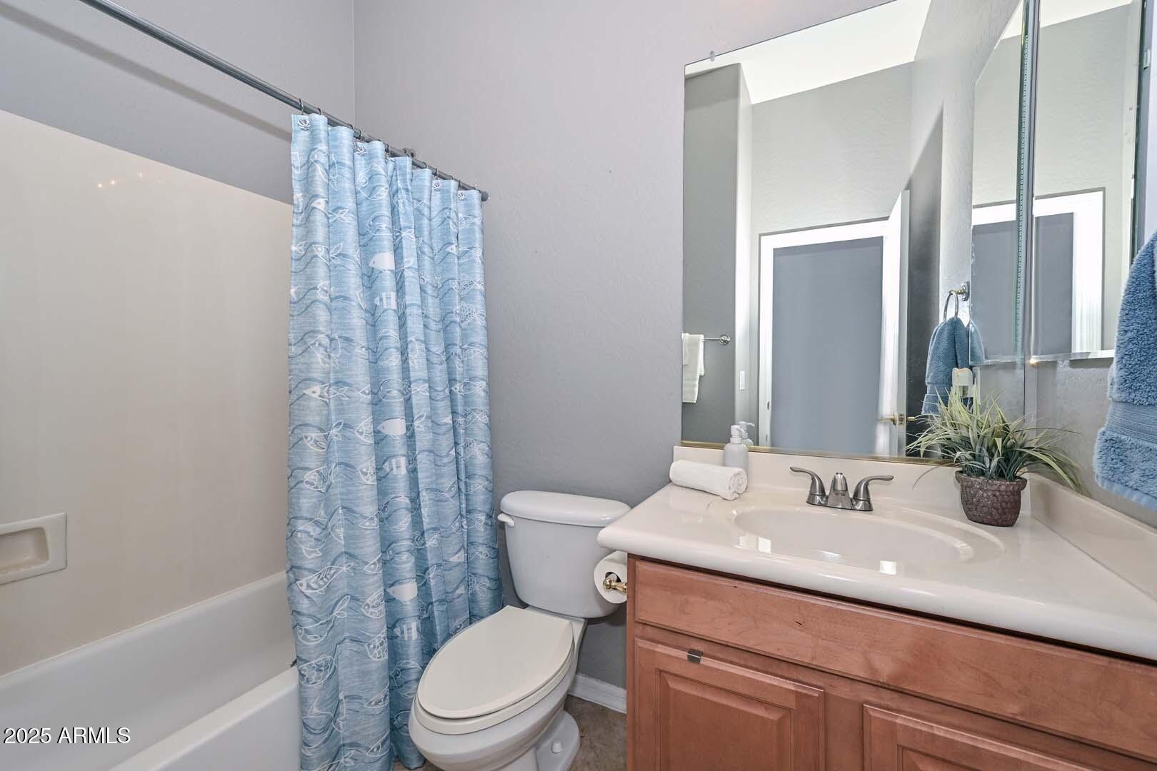 4306 West Summerside Road Laveen, AZ 85339 - Photo 31 of 49 Hall Bath