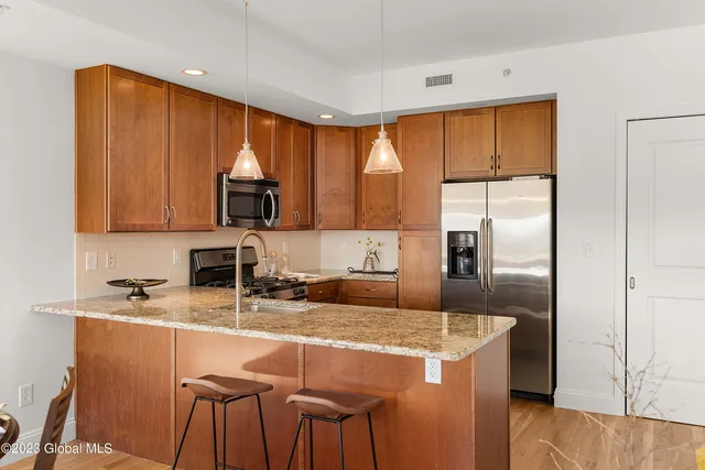 $2,395 | 65 3rd Street, Unit 504, Troy, NY 12180