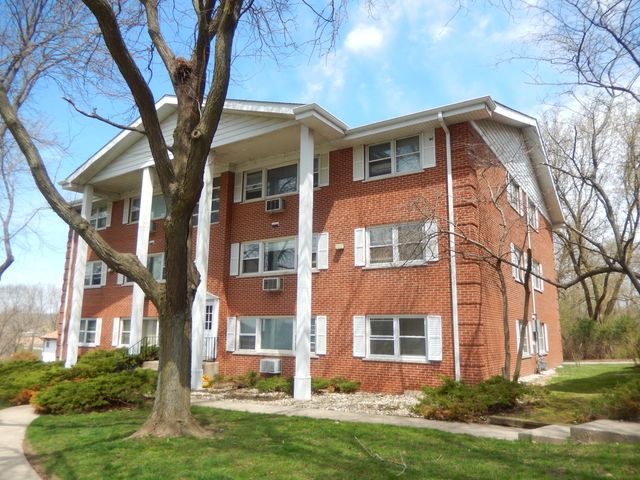 245 Country Club Drive, Unit 1D, Lake Geneva, WI 53147