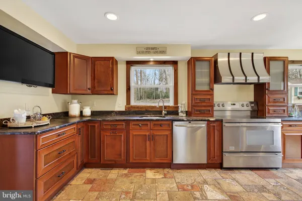 $1,299,900 | 720 Hobbs Road, Wayne, PA 19087