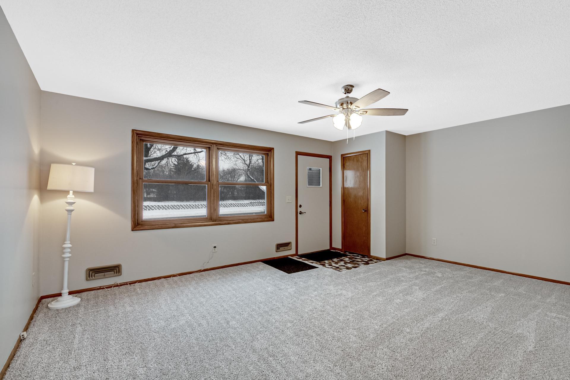 6724 West River Road Brooklyn Center, MN 55430 - Photo 3 of 18