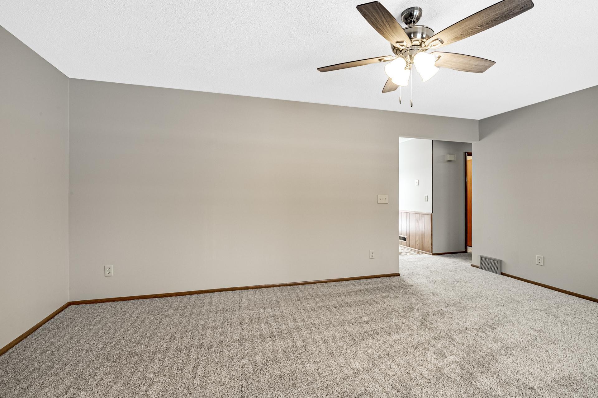6724 West River Road Brooklyn Center, MN 55430 - Photo 4 of 18
