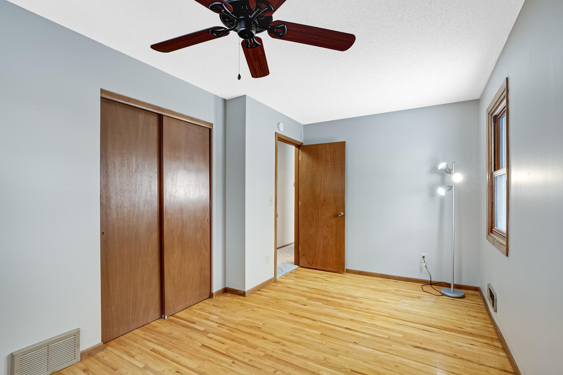 6724 West River Road Brooklyn Center, MN 55430 - Photo 7 of 18