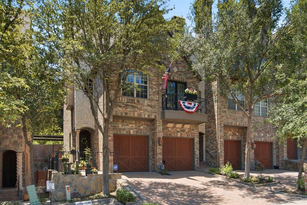 728 Rockingham Drive Irving, TX 75063 - Photo 1 of 40