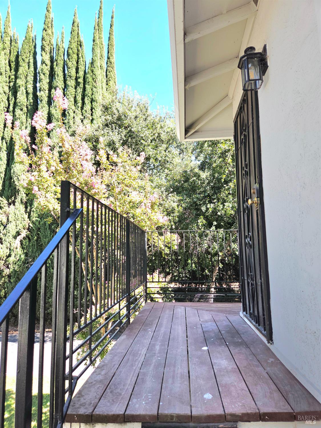 140 Del Rio Court, Unit 4 Vacaville, CA 95687 - Photo 4 of 25 a view of balcony with wooden floor