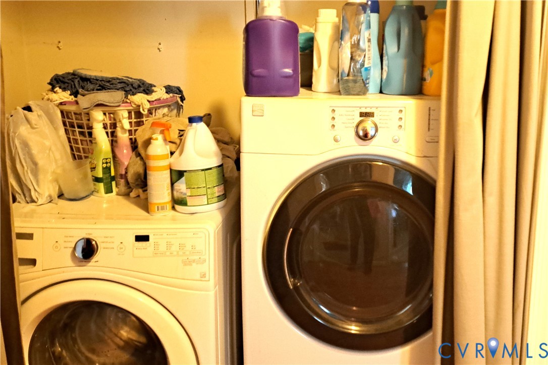 10401 Hamlin Place Chester, VA 23831 - Photo 14 of 19 Washroom featuring independent washer and dryer