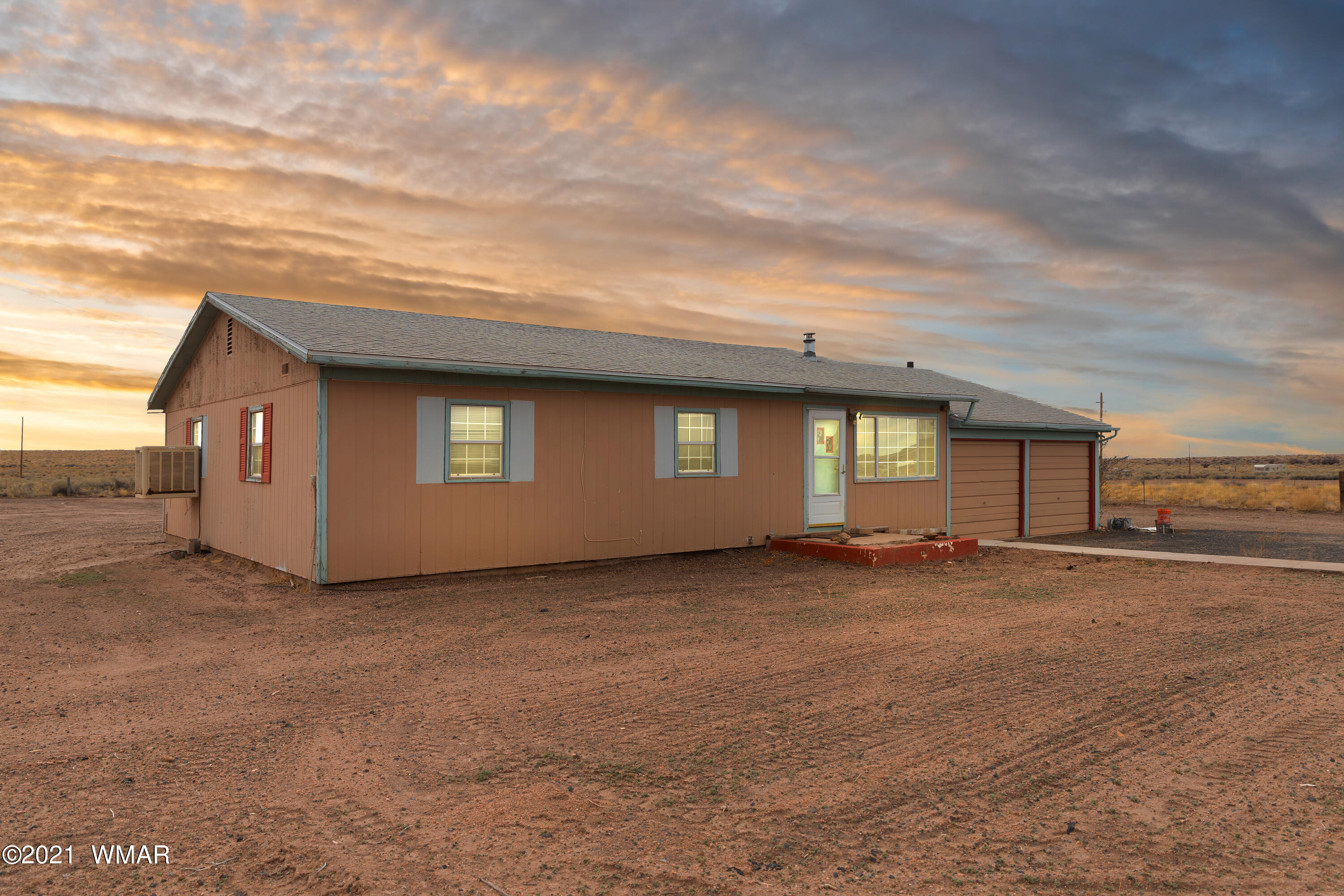 9237 Northern Star Road Holbrook, AZ 86025 - Photo 1 of 21 Gallery Image 1