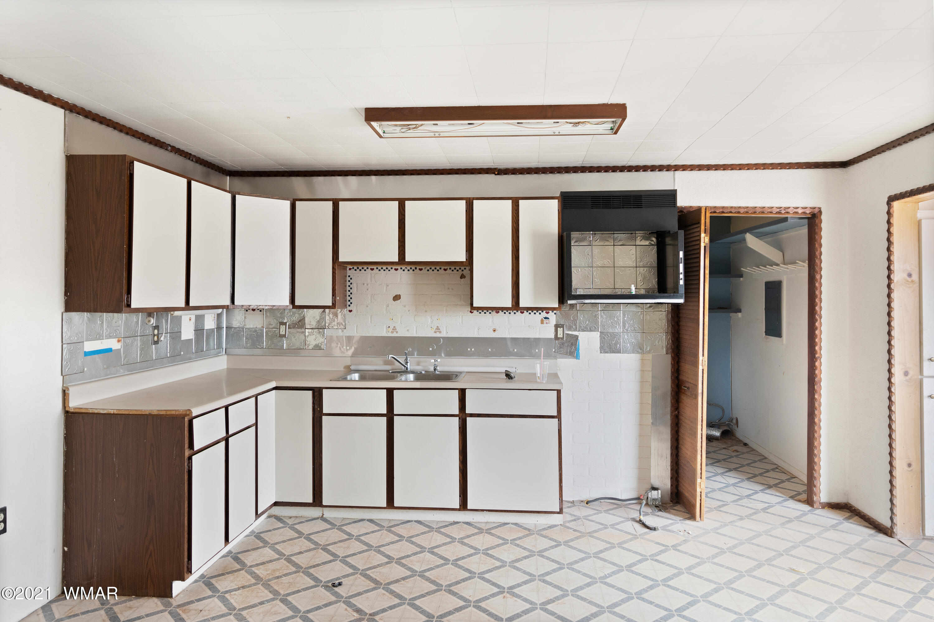 9237 Northern Star Road Holbrook, AZ 86025 - Photo 5 of 21 Gallery Image 5