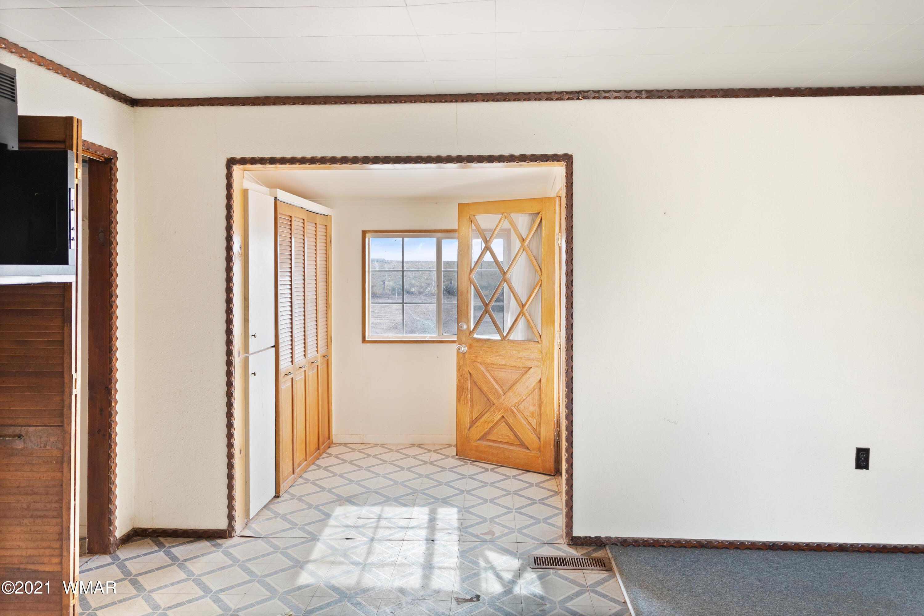 9237 Northern Star Road Holbrook, AZ 86025 - Photo 7 of 21 Gallery Image 7
