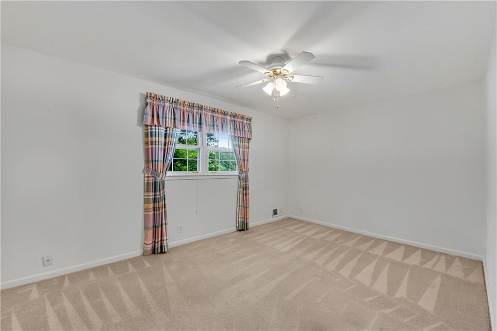 4589 Holliston Road Dunwoody, GA 30360 - Photo 27 of 43