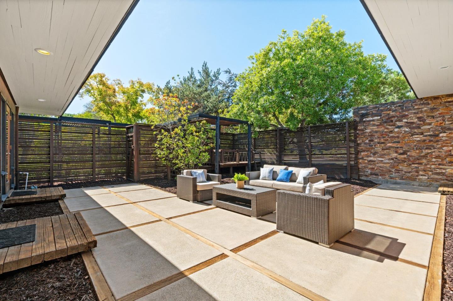 160 Crest Road Woodside, CA 94062 - Photo 25 of 33 Gallery Image 25