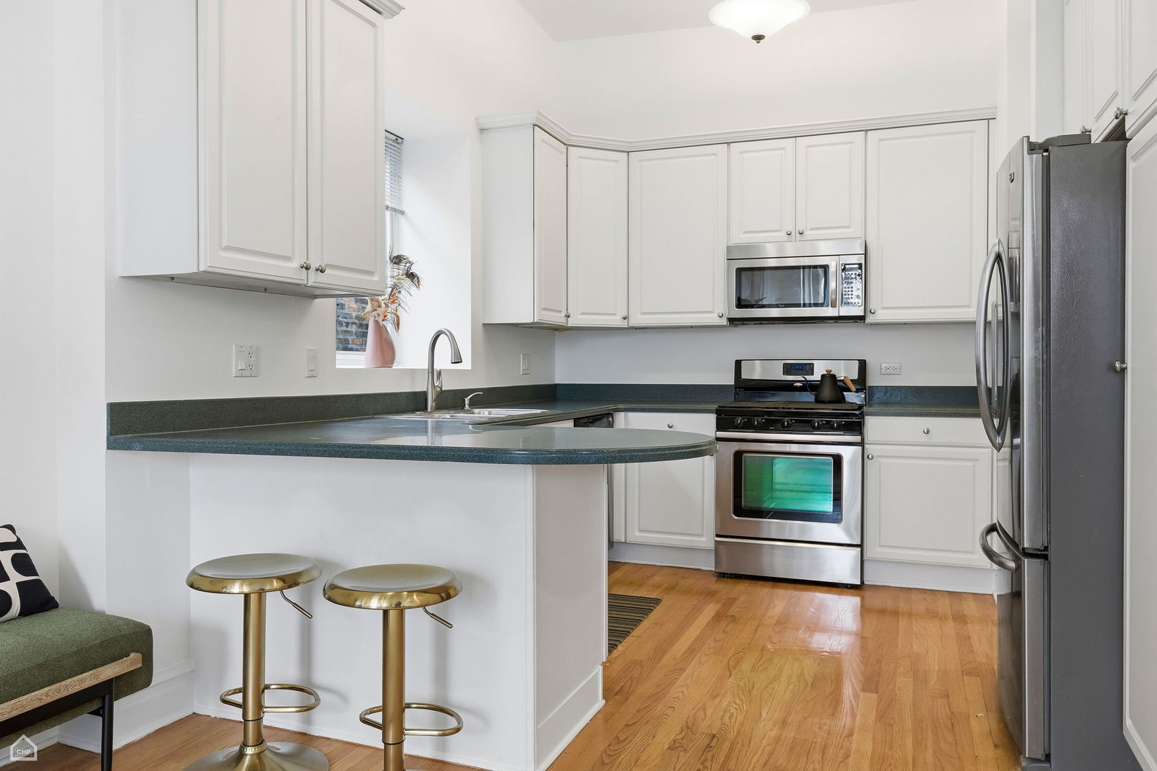 2833 North Burling Street, Unit 3N Chicago, IL 60657 - Photo 11 of 20