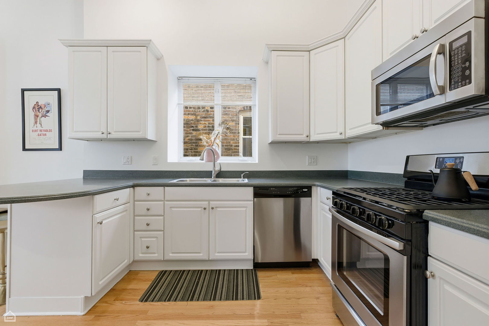 2833 North Burling Street, Unit 3N Chicago, IL 60657 - Photo 12 of 20