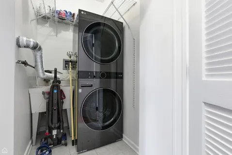 $649,500 | 2833 North Burling Street, Unit 3N, Chicago, IL 60657