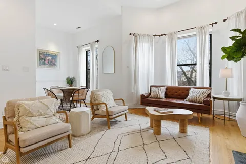 $649,500 | 2833 North Burling Street, Unit 3N, Chicago, IL 60657