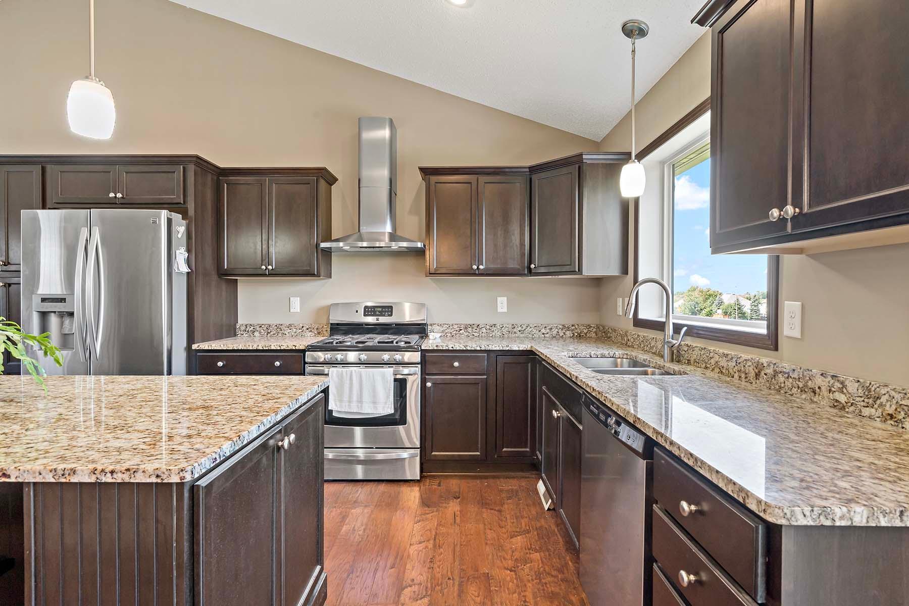 1363 Ridge Lane Shakopee, MN 55379 - Photo 1 of 1 Gallery Image 1