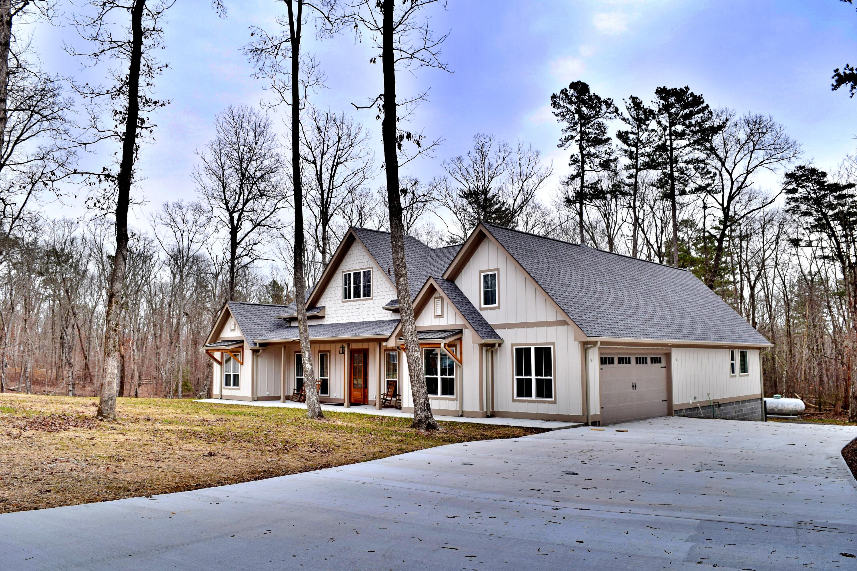 108 Wade Road Signal Mountain, TN 37377 - Photo 2 of 63 DSC_0068
