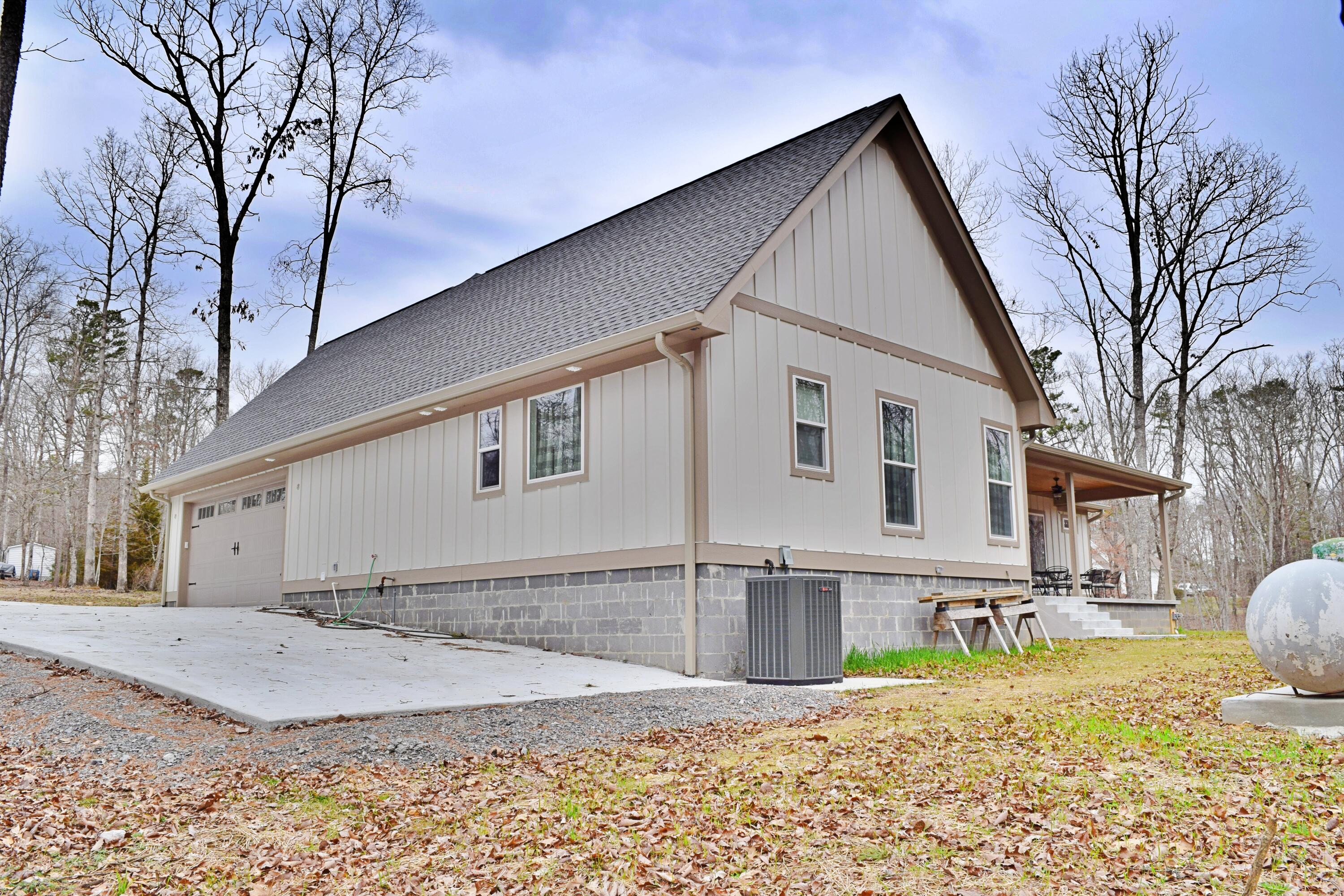 108 Wade Road Signal Mountain, TN 37377 - Photo 5 of 63 DSC_0071