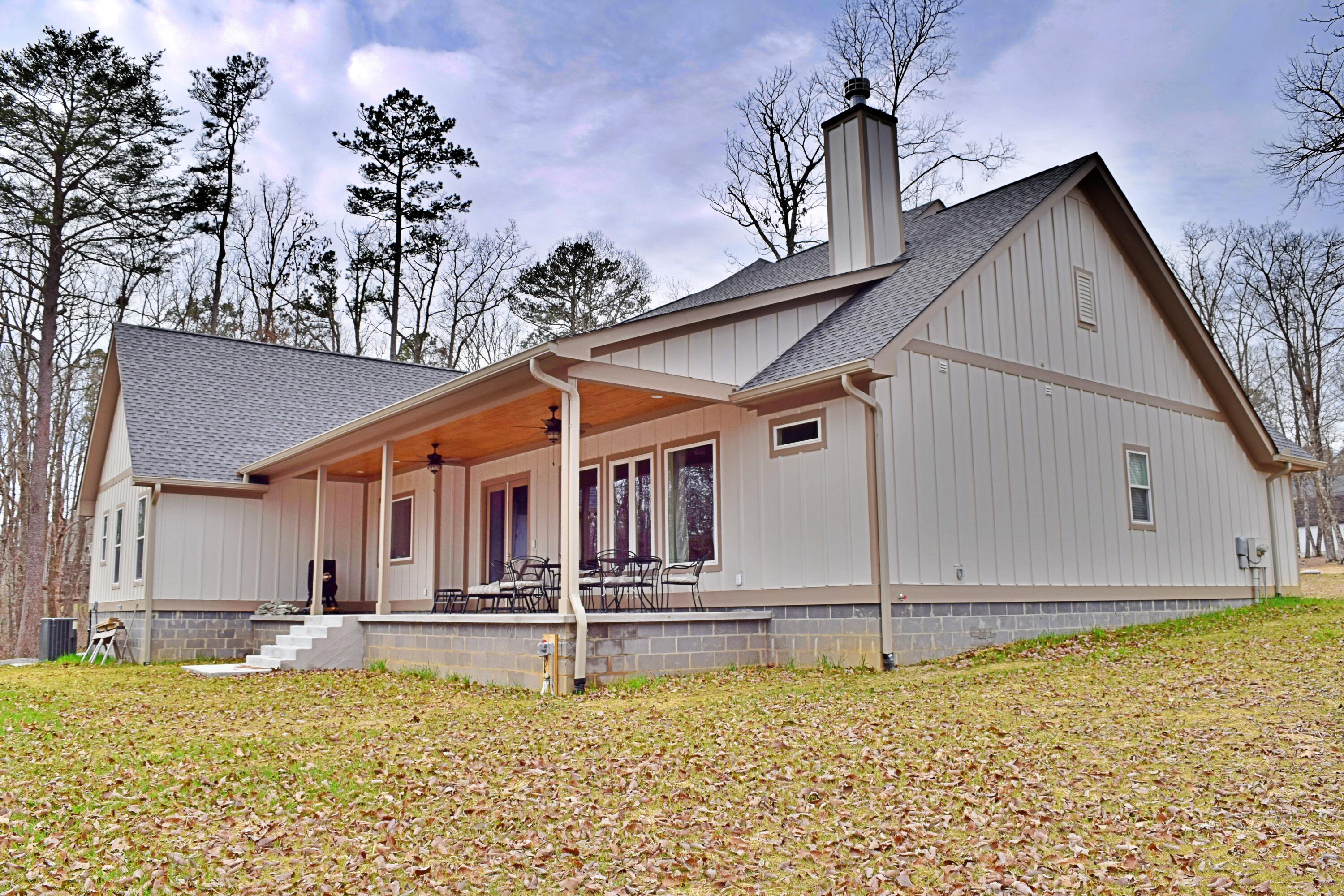108 Wade Road Signal Mountain, TN 37377 - Photo 6 of 63 DSC_0072