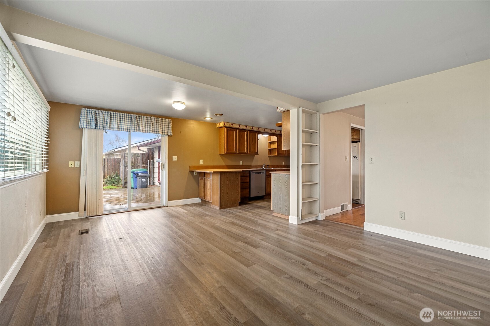 1808 South 14th Street Mount Vernon, WA 98274 - Photo 12 of 34