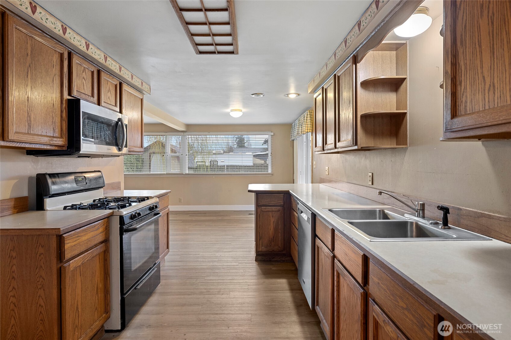 1808 South 14th Street Mount Vernon, WA 98274 - Photo 17 of 34