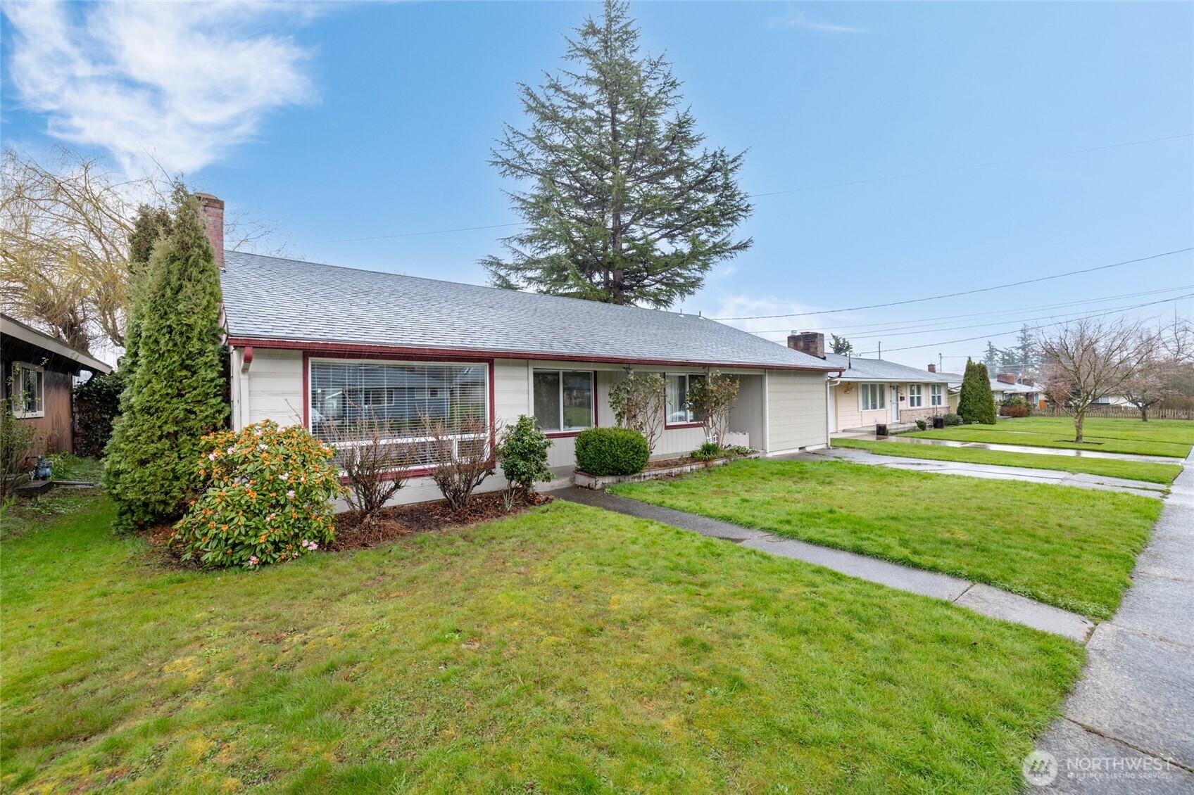 1808 South 14th Street Mount Vernon, WA 98274 - Photo 2 of 34