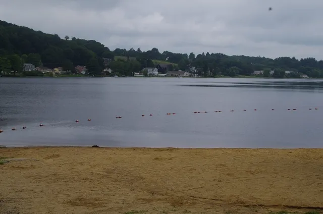 $2,400 | 81 High Street, Unit 10, Amesbury, MA 01913