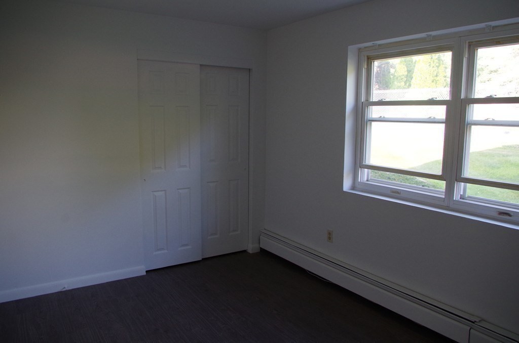 81 High Street, Unit 10 Amesbury, MA 01913 - Photo 5 of 11