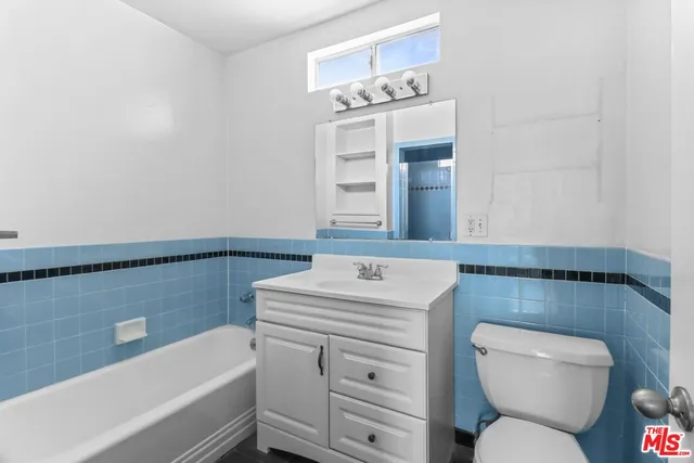 $1,325,000 | 2652 Stoner Avenue, Los Angeles, CA 90064