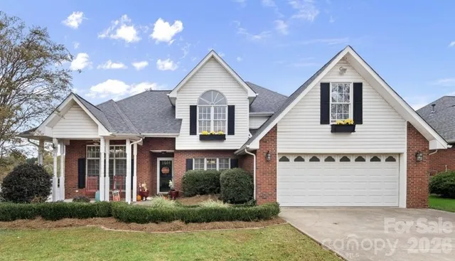$455,000 | 2305 Pinefield Court, Gastonia, NC 28056