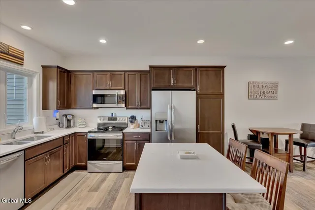 $389,900 | 21 David Drive, Bethlehem, NY 12077