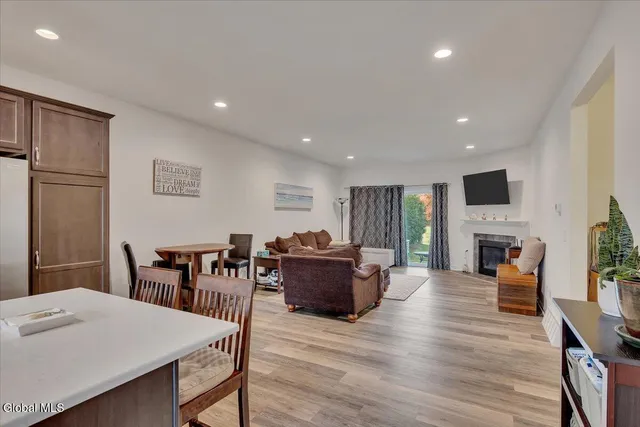 $389,900 | 21 David Drive, Bethlehem, NY 12077