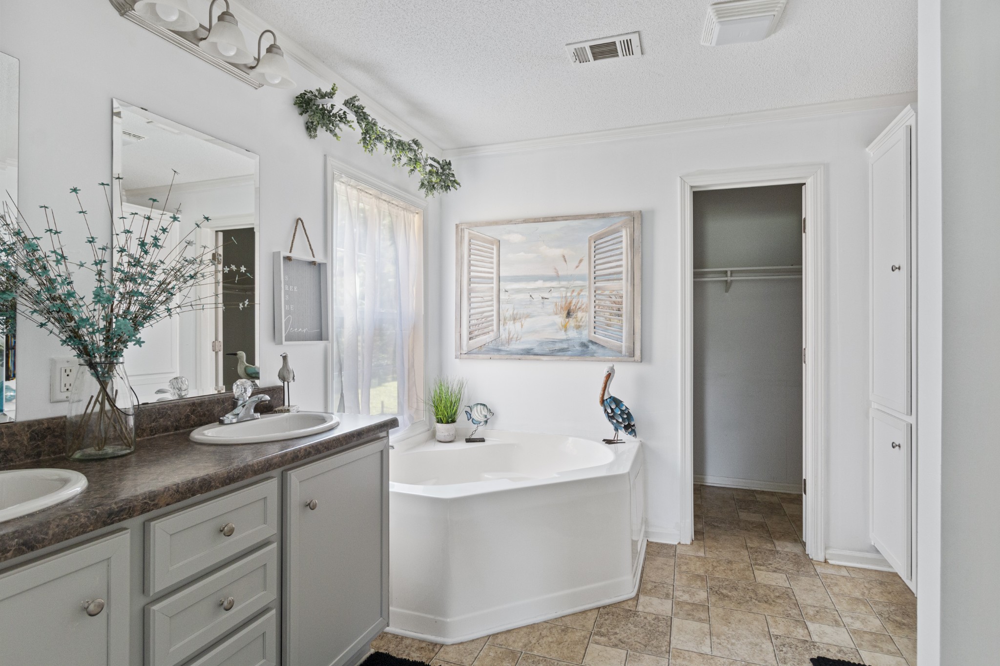 1601 Silver Lane Spring Hill, TN 37174 - Photo 17 of 36