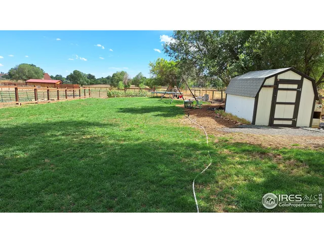 a black and white photo of a house