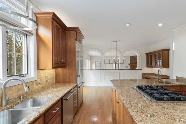$974,900 | 7111 Thorntree Hill Drive, De Witt, NY 13066