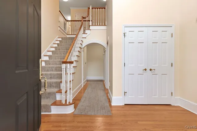 $999,900 | 7111 Thorntree Hill Drive, De Witt, NY 13066