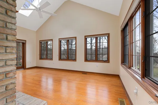 $974,900 | 7111 Thorntree Hill Drive, De Witt, NY 13066