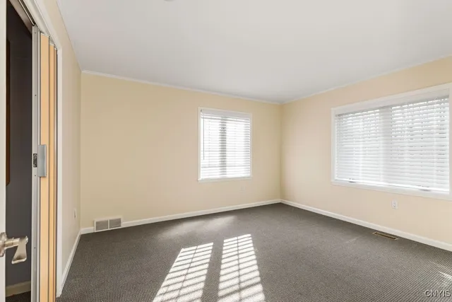 $999,900 | 7111 Thorntree Hill Drive, De Witt, NY 13066