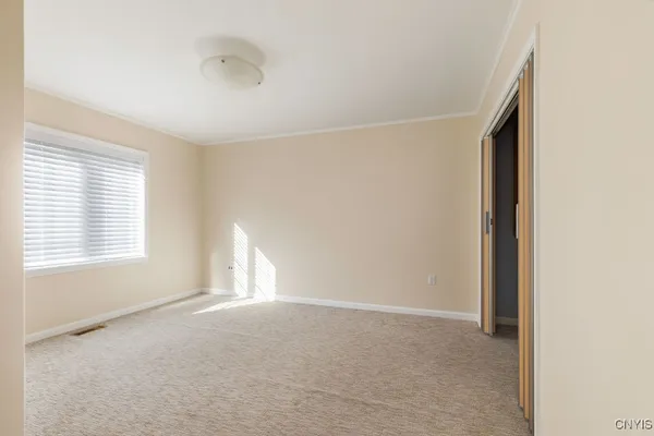 $974,900 | 7111 Thorntree Hill Drive, De Witt, NY 13066