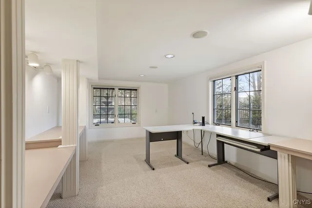 $999,900 | 7111 Thorntree Hill Drive, De Witt, NY 13066