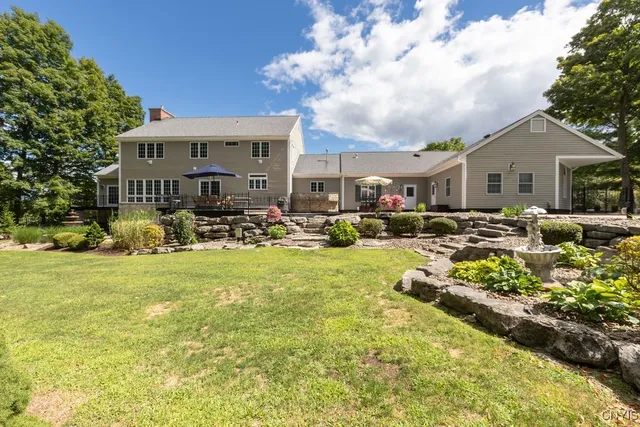 $999,900 | 7111 Thorntree Hill Drive, De Witt, NY 13066